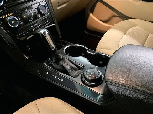 Used 2016 Ford Explorer 4WD image 17