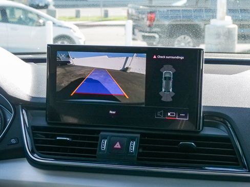 Used 2021 Audi SQ5 Premium w/ Convenience Package image 13