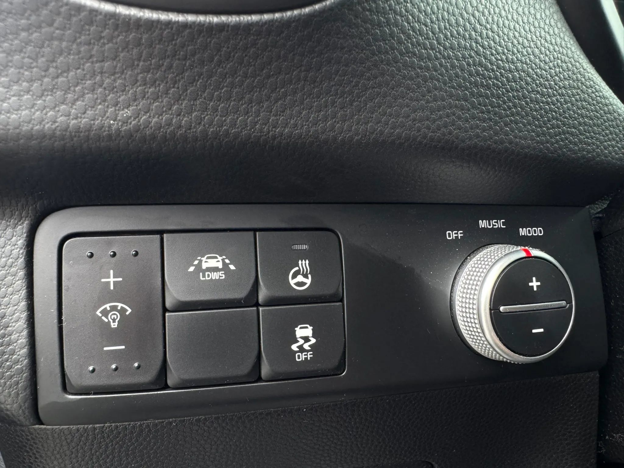 Used 2016 Kia Soul ! w/ Premium Package FWD image 19