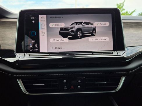 Used 2025 Volkswagen Atlas SEL Premium R-Line AWD/4WD image 39