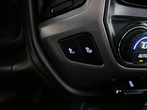 Used 2015 GMC Sierra 1500 SLE image 29