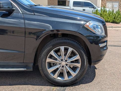 Used 2016 Mercedes-Benz GL 450 4MATIC image 9