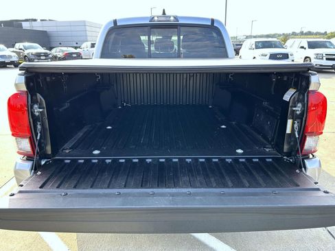 Used 2022 Toyota Tacoma SR image 22