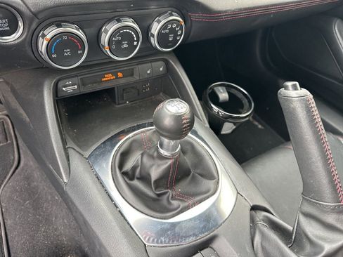 Used 2017 MAZDA MX-5 Miata RF Grand Touring image 13