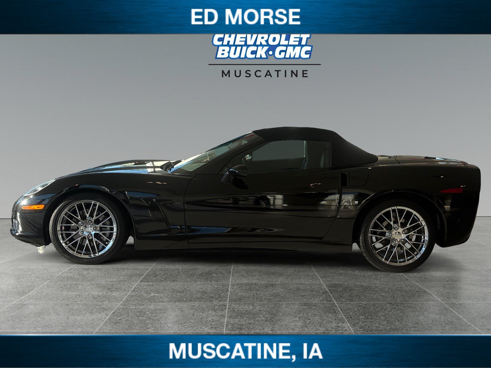Used 2005 Chevrolet Corvette Convertible w/ Preferred Equipment Group RWD image 2