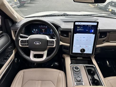 Certified 2022 Ford Expedition Limited AWD/4WD image 13