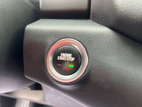 Used 2023 GMC Terrain SLE w/ Driver Convenience Package AWD/4WD image 30