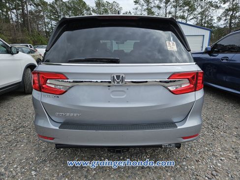 Used 2018 Honda Odyssey EX-L image 8