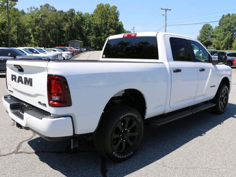 Used 2025 RAM 2500 Big Horn AWD/4WD image 8