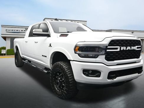 Used 2022 RAM 2500 Big Horn w/ Level C Equiment Group AWD/4WD image 7