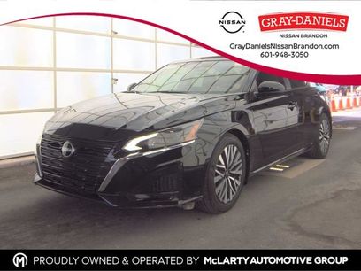Used 2024 Nissan Altima 2.5 SV w/ SV Premium Package