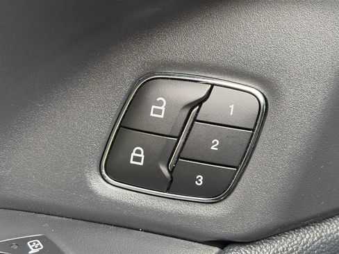 Used 2024 Ford Expedition Max XLT RWD image 26