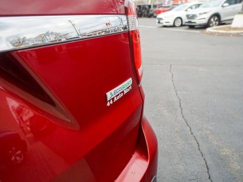 Used 2017 Ford Explorer Limited image 11