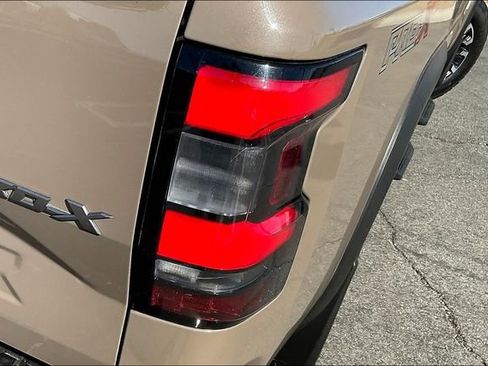 Used 2023 Nissan Frontier Pro-X w/ Pro Convenience Package RWD image 28