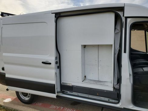 Used 2021 Ford Transit 250 Medium Roof image 20