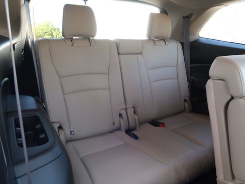 Used 2017 Honda Pilot EX-L image 37