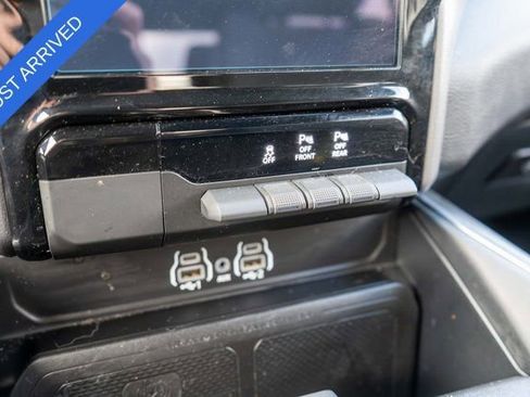 Used 2025 RAM 1500 Big Horn AWD/4WD image 28
