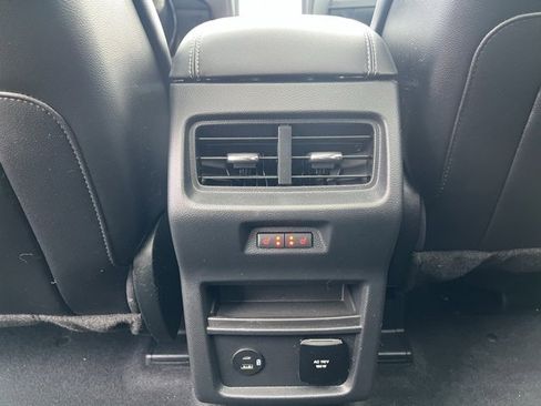 Used 2021 Ford Edge Titanium w/ Equipment Group 301A image 5