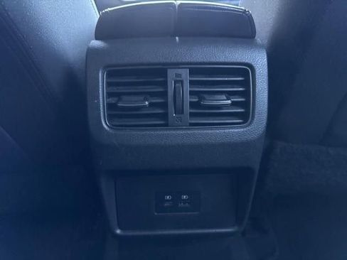 Used 2021 Nissan Rogue SV AWD/4WD image 22