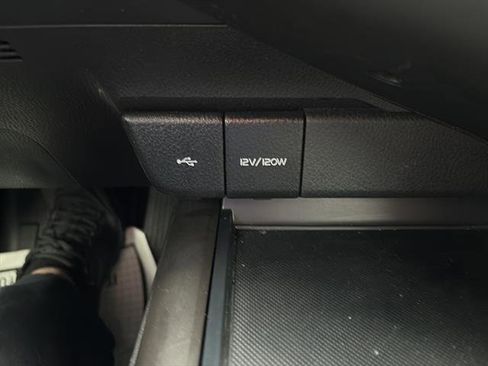 Used 2023 Toyota Camry SE w/ Convenience Package image 23