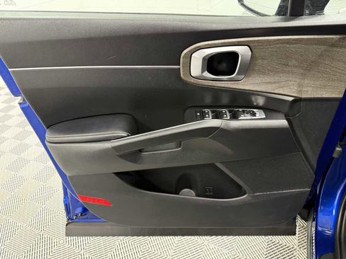 Used 2021 Kia Sorento EX image 9