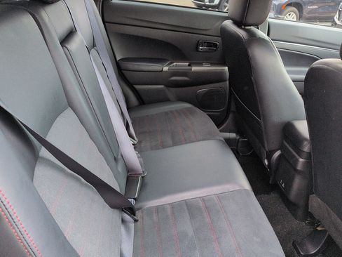 Used 2024 Mitsubishi Outlander Sport AWD image 8