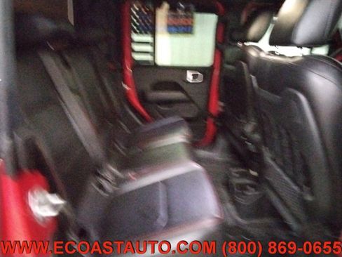 Used 2023 Jeep Gladiator Rubicon w/ Cold Weather Group AWD/4WD image 15