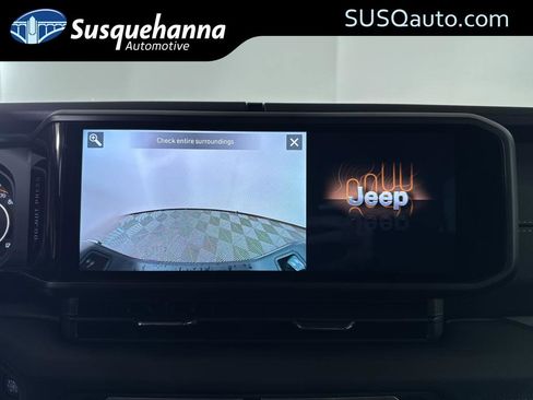 New 2025 Jeep Gladiator Sport image 12