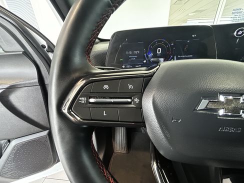 Used 2025 Chevrolet Equinox RS w/ Convenience Package III AWD/4WD image 12