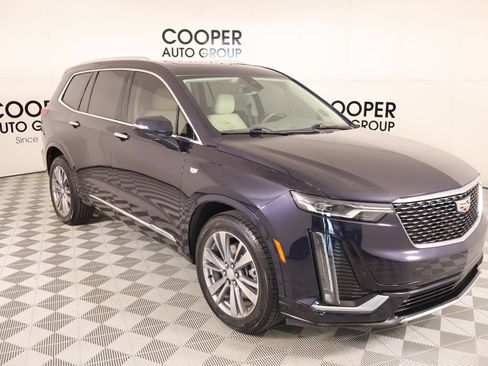 Used 2022 Cadillac XT6 Premium Luxury w/ LPO, Floor Liner Package AWD/4WD image 1