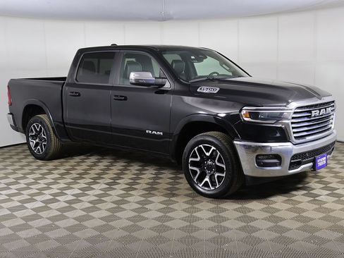 Used 2025 RAM 1500 Laramie AWD/4WD image 2