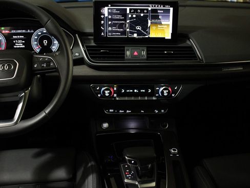 Certified 2025 Audi Q5 2.0T Premium Plus w/ Premium Plus Package image 22