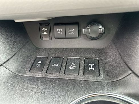 Used 2018 Toyota Highlander Limited Platinum AWD/4WD image 40