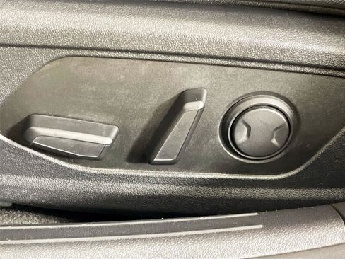 Used 2024 Hyundai Elantra Limited FWD image 22