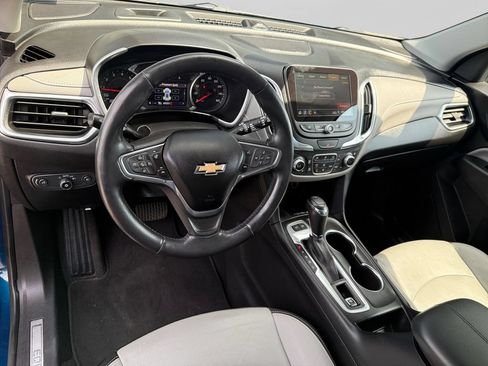 Used 2019 Chevrolet Equinox Premier AWD/4WD image 11