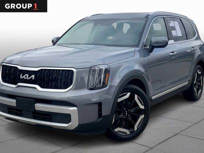 Certified 2024 Kia Telluride EX w/ EX Captain's Chair Package