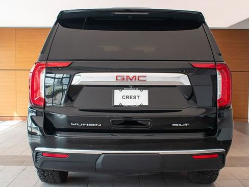 Used 2023 GMC Yukon SLT w/ SLT Luxury Package AWD/4WD image 7