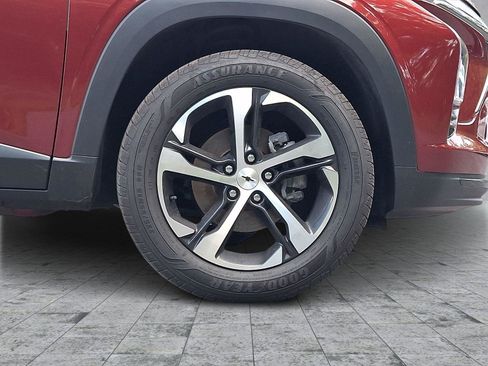 Used 2024 Chevrolet Trax RS w/ Driver Confidence Package FWD image 8