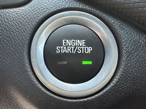 Used 2024 Chevrolet Equinox RS FWD image 22