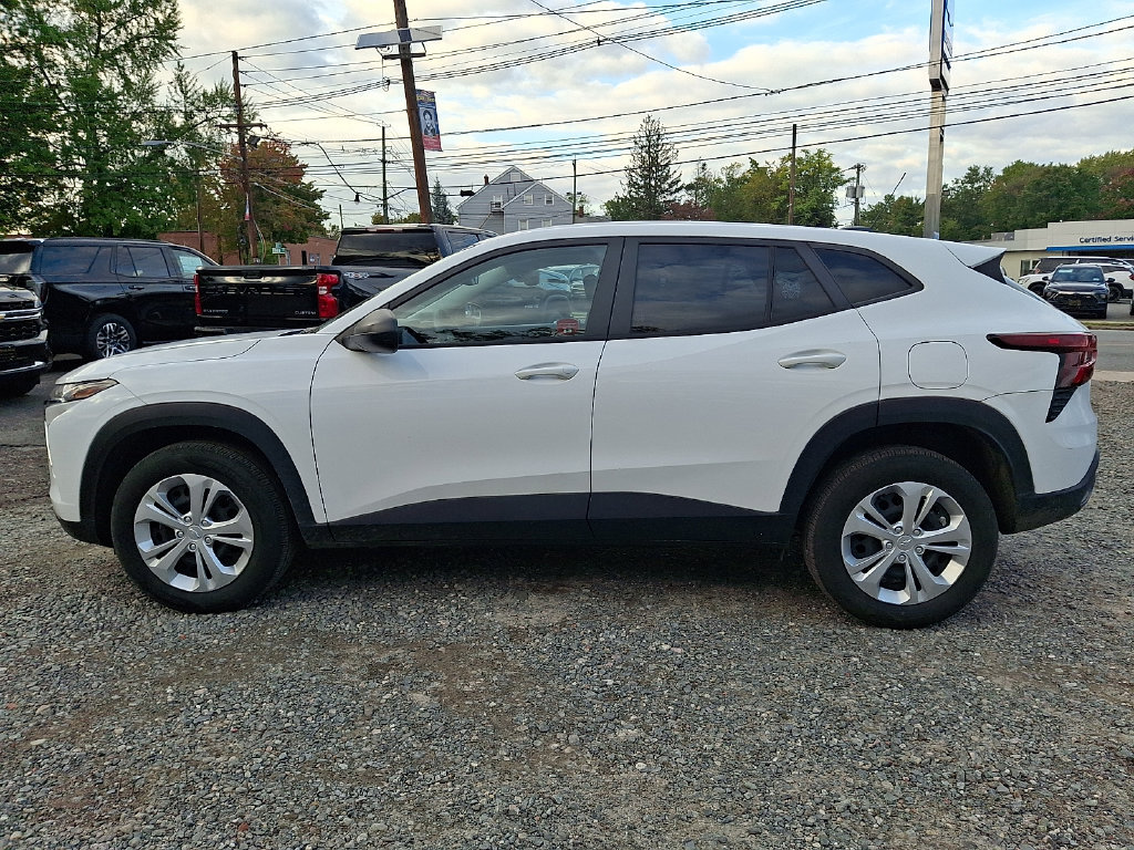 Certified 2024 Chevrolet Trax LS FWD image 4