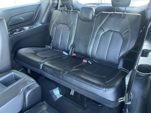 New 2026 Chrysler Pacifica Select FWD image 22