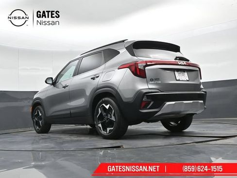 Used 2024 Kia Seltos EX AWD/4WD image 46