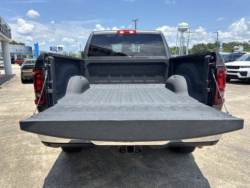 Used 2026 RAM 2500 Big Horn AWD/4WD image 8