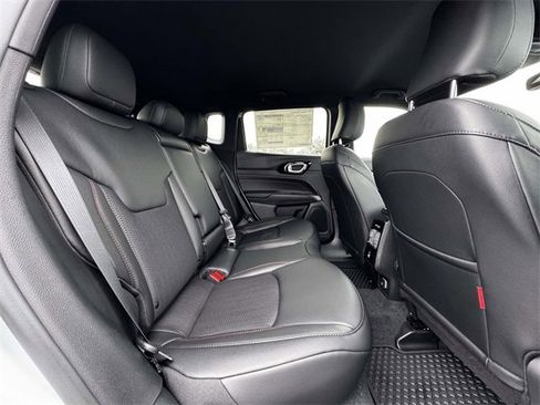 New 2026 Jeep Compass Trailhawk image 18