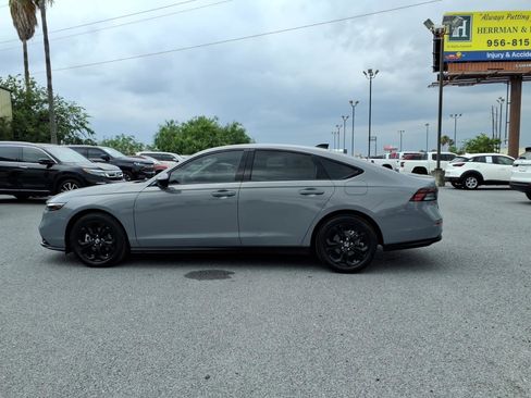 Certified 2025 Honda Accord SE image 5