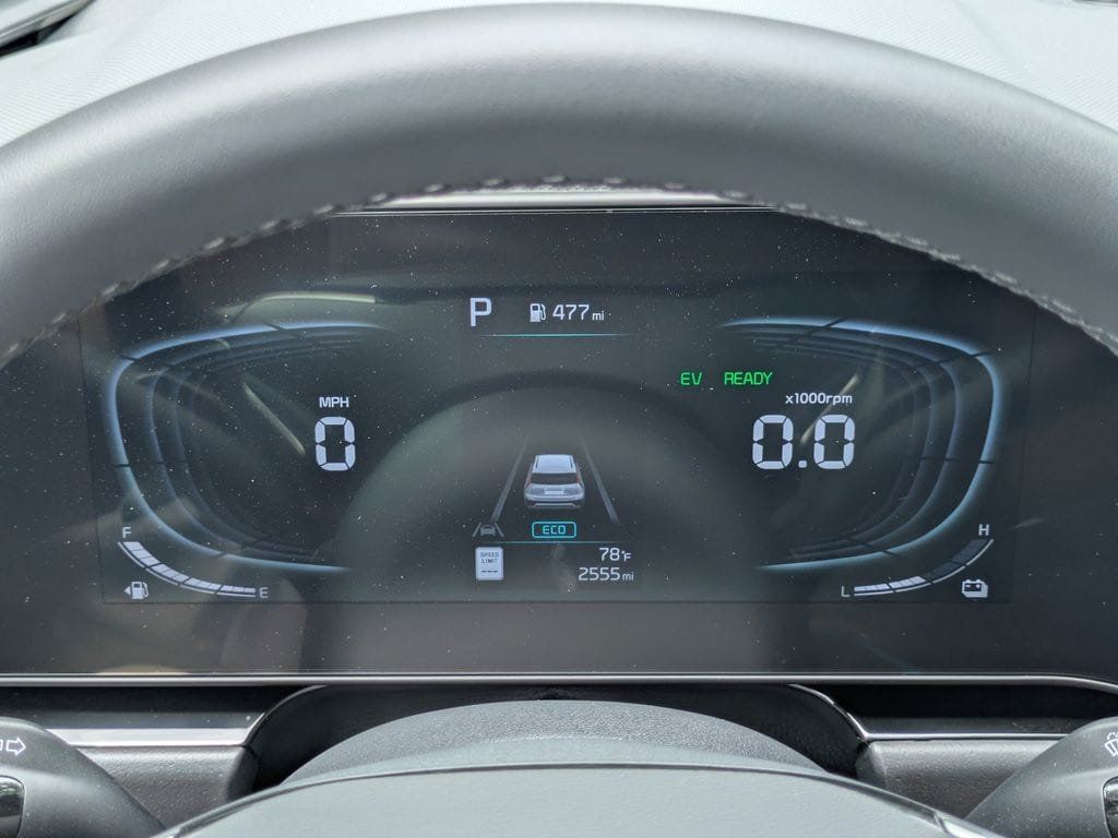 Used 2025 Kia Niro EX FWD image 27