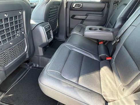 New 2025 Ford Bronco Badlands image 16