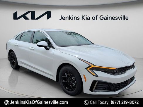 New 2026 Kia K5 LXS FWD image 12