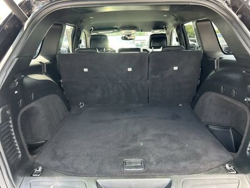 Used 2018 Jeep Grand Cherokee Altitude AWD/4WD image 9