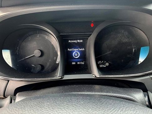 Used 2015 Toyota Avalon XLE image 18